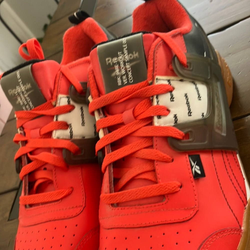 Reebok Workout Concept Sample 005 - Picture 2 of 6